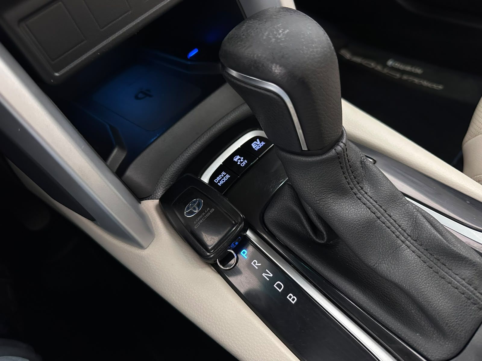 Toyota Ccross Xrx Hybrid 2022