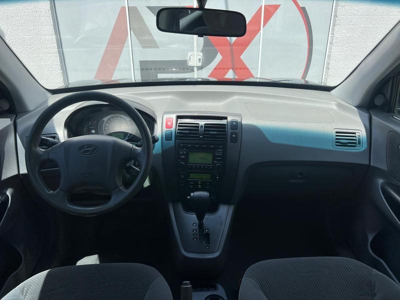Hyundai Tucson 2.0 16V Aut. - foto 12