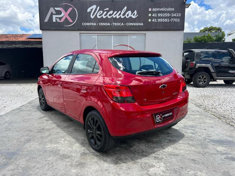Chevrolet Onix 14mt LT - foto 10