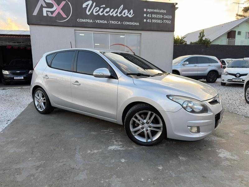 Hyundai i30 2.0 - foto 6