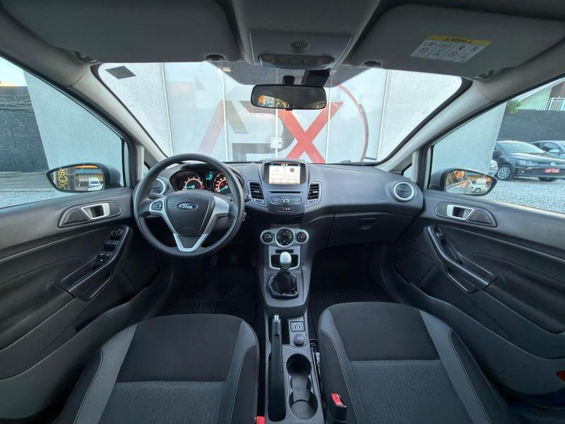 Ford Fiesta 16sel - foto 11