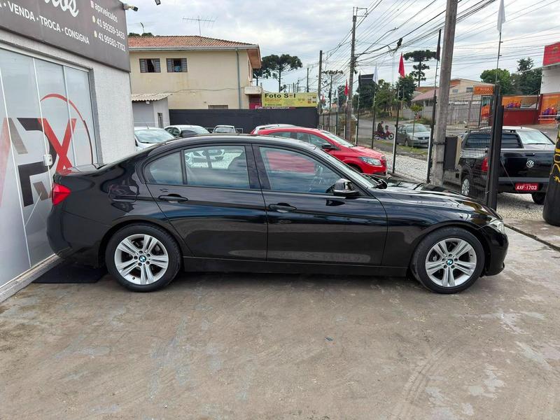 BMW 320i Active Flex - foto 5