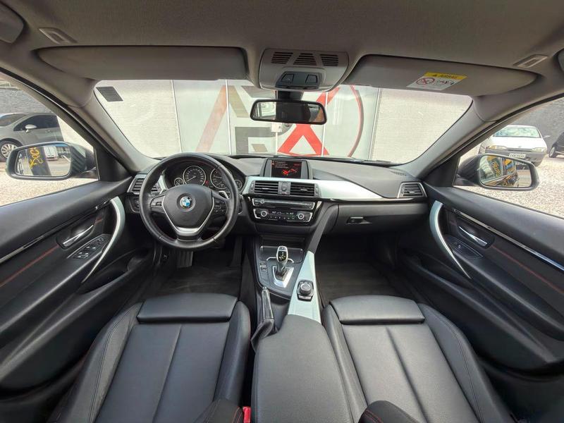BMW 320i Active Flex - foto 11