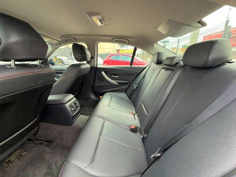 BMW 320i Active Flex - foto 15