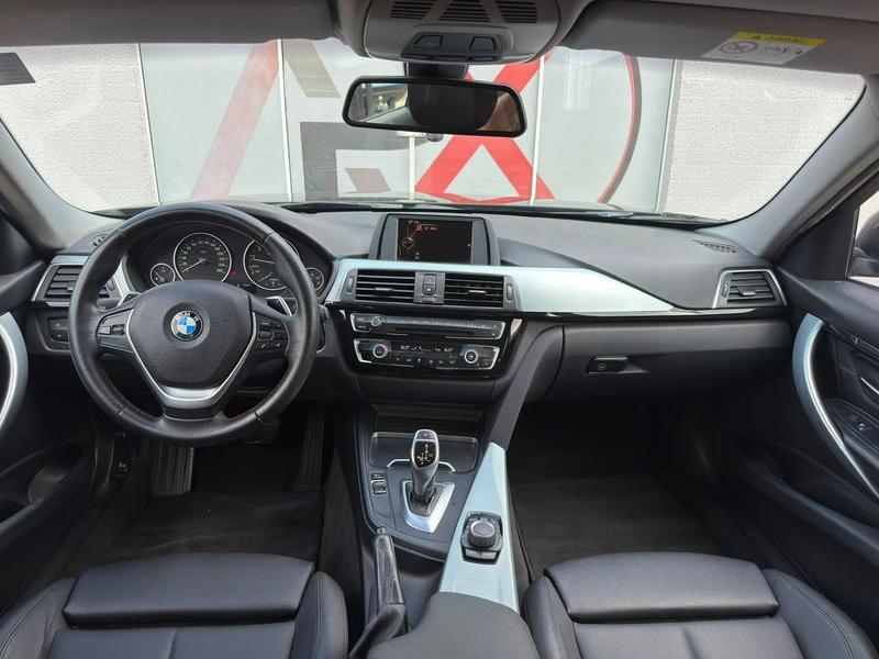 BMW 320i Active Flex - foto 12