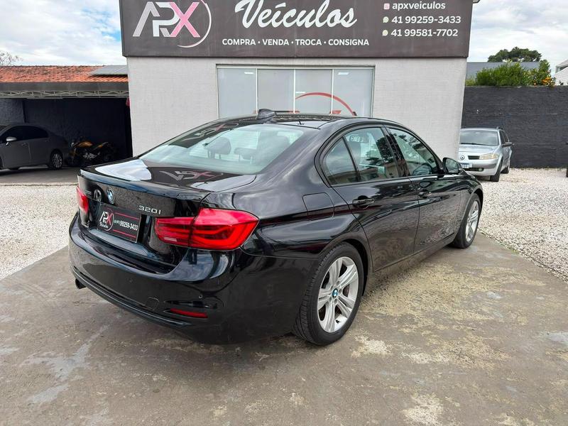BMW 320i Active Flex - foto 8