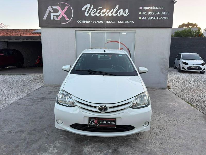 Toyota Etios Hb X - foto 4