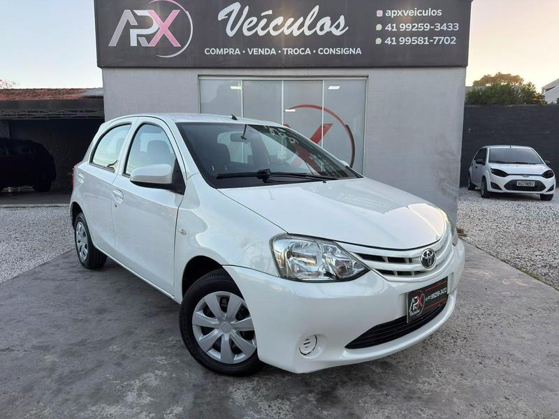 Toyota Etios Hb X - foto 7
