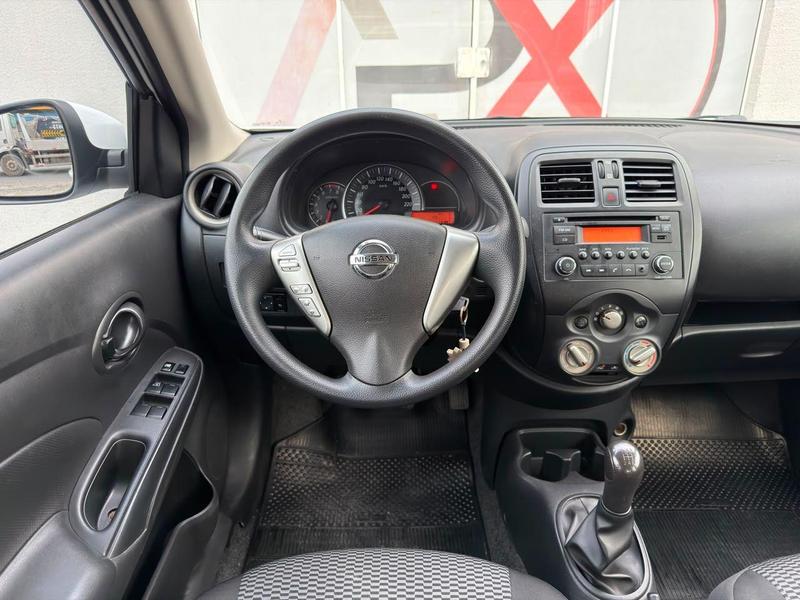 Nissan Versa 1.0 - foto 13