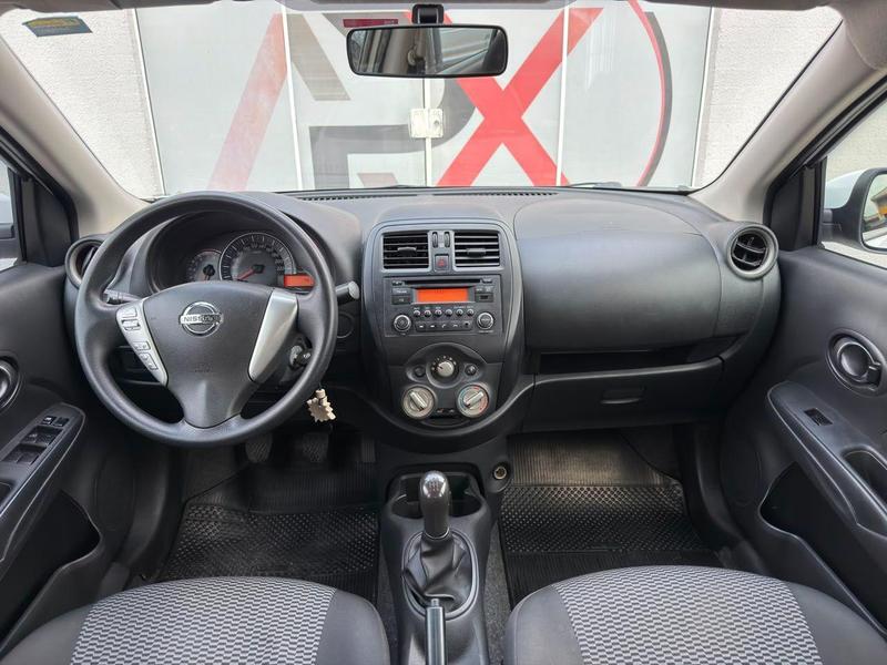 Nissan Versa 1.0 - foto 12