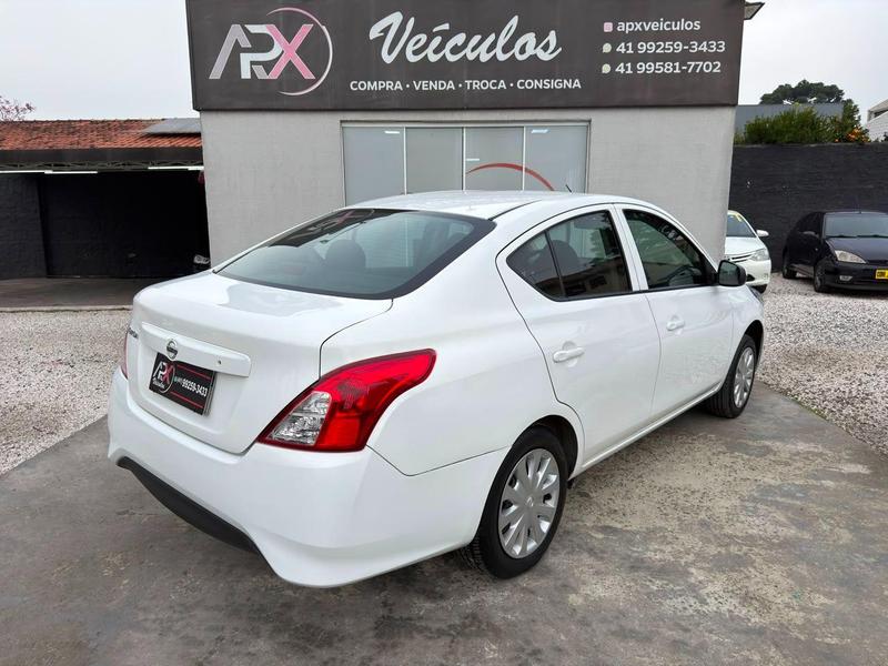 Nissan Versa 1.0 - foto 8