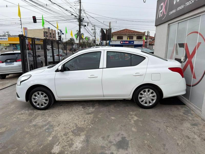 Nissan Versa 1.0 - foto 3