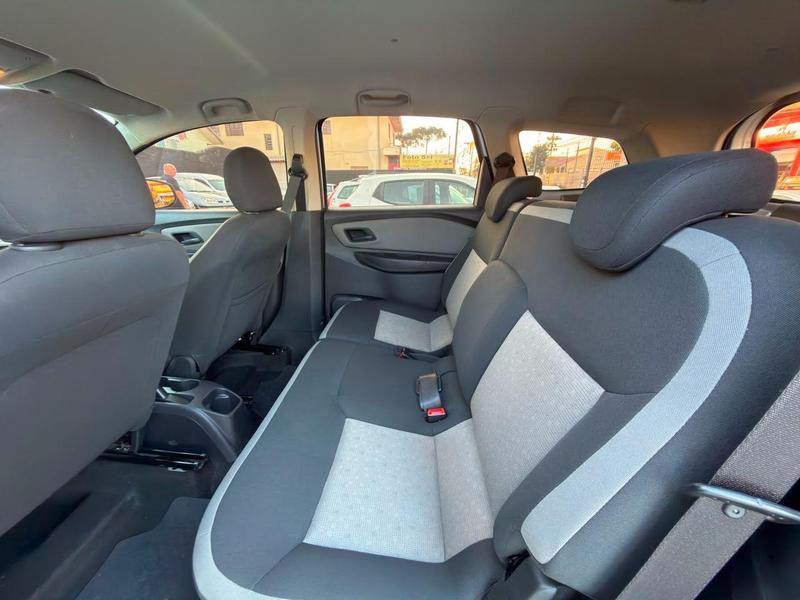 Chevrolet Spin LTZ 1.8 8V Econo.flex 5P Aut. - foto 15