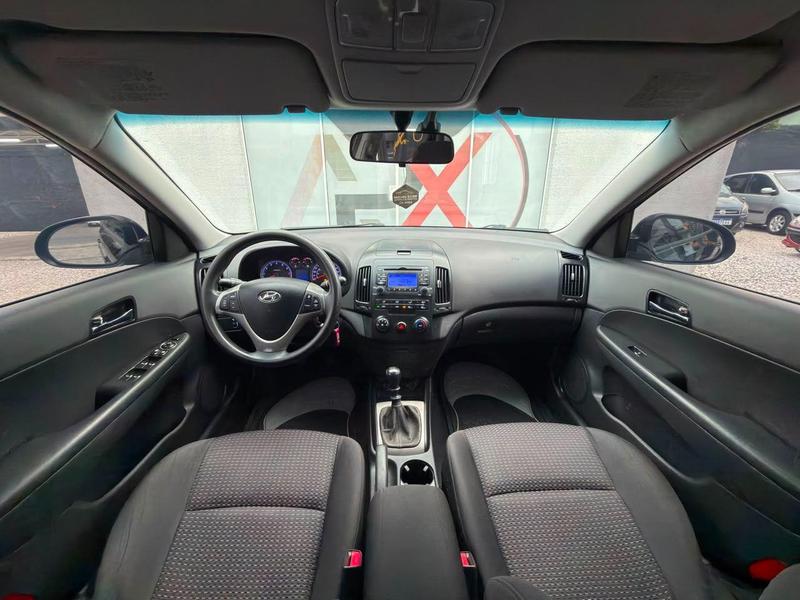 Hyundai i30 2.0 - foto 11