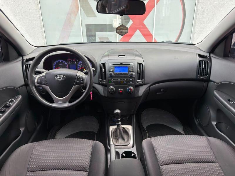 Hyundai i30 2.0 - foto 12