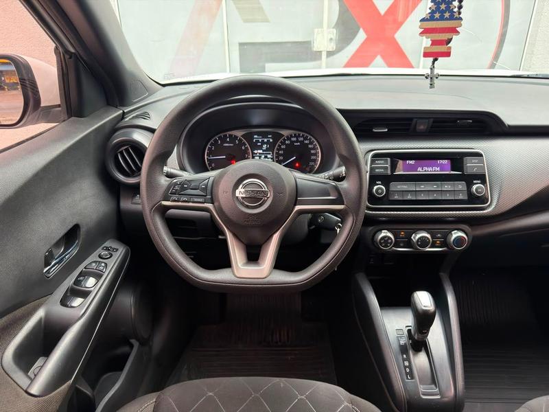 Nissan Kicks S CVT - foto 12