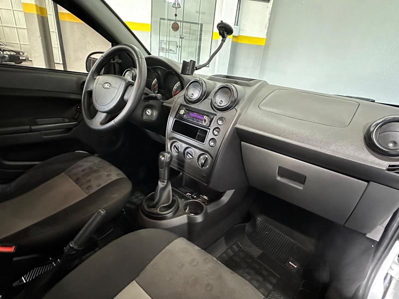 Ford Fiesta 1.0 8V Flex Class 1.0 8V Flex 5P - foto 5