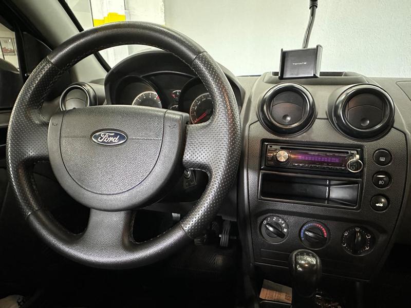 Ford Fiesta 1.0 8V Flex Class 1.0 8V Flex 5P - foto 8