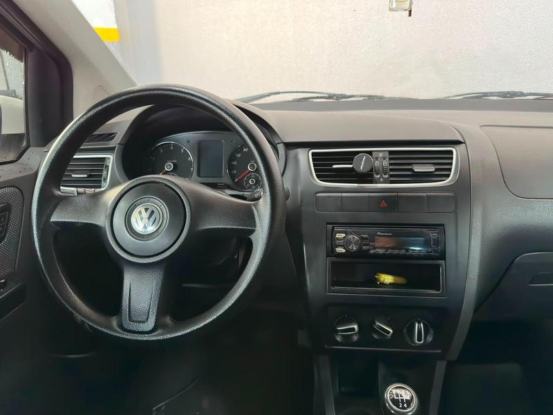 Volkswagen Fox City 1.0mi 1.0mi Total Flex 8V 3P - foto 7