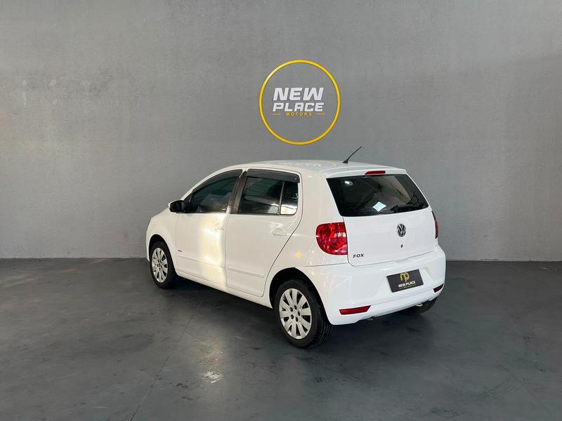 Volkswagen Fox City 1.0mi 1.0mi Total Flex 8V 3P - foto 3