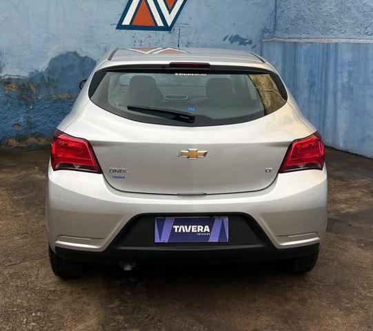 CHEVROLET ONIX 1.0MT LT 2018 — foto 6