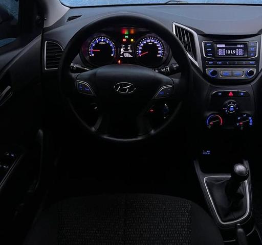 HYUNDAI HB20 1.0 COMFORT 2017 — foto 10