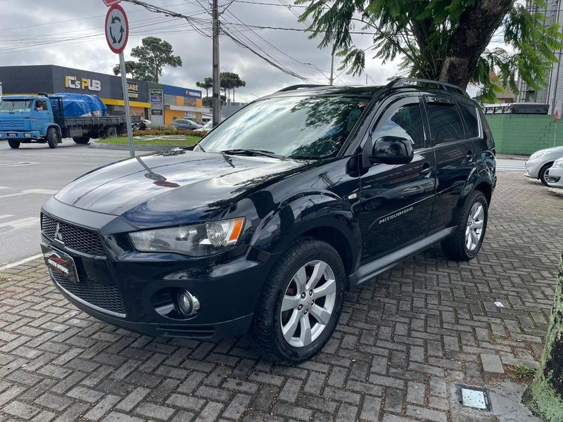 Mitsubishi Outlander 3.0 V6 - foto 3