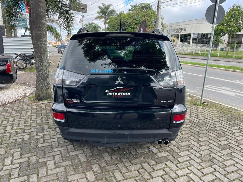 Mitsubishi Outlander 3.0 V6 - foto 5