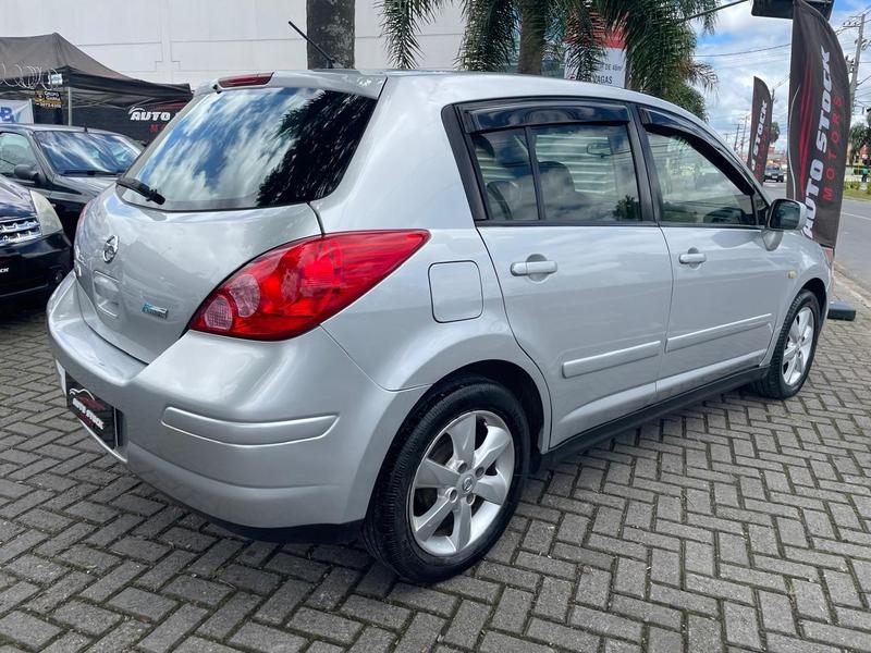 Nissan Tiida 18s Flex - foto 4