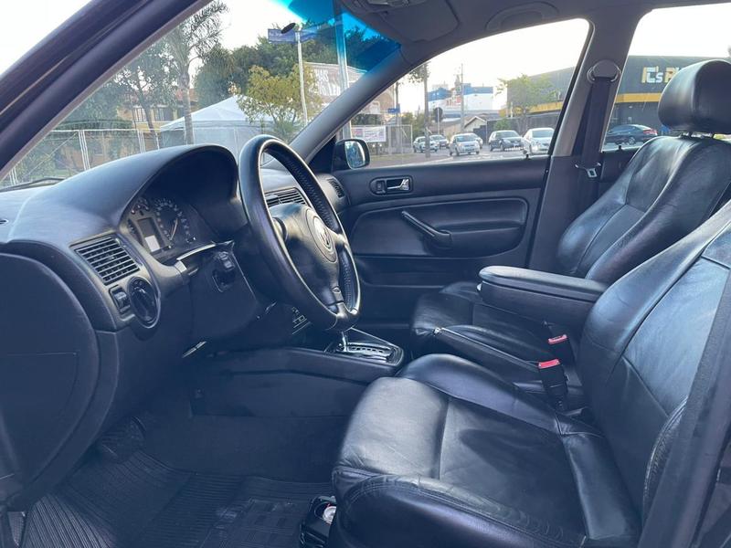 Volkswagen Golf 2.0 - foto 8