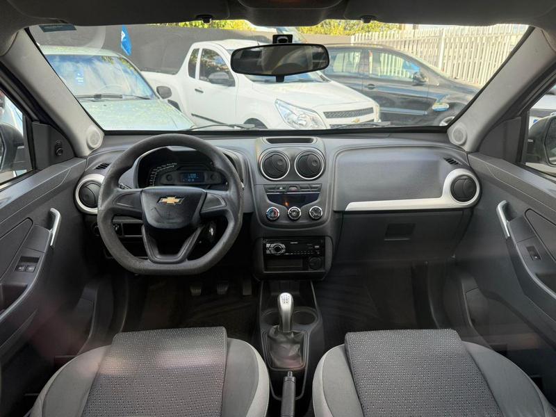 Chevrolet Montana Ls2 - foto 7