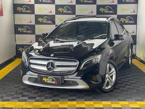 MERCEDES-BENZ GLA250 