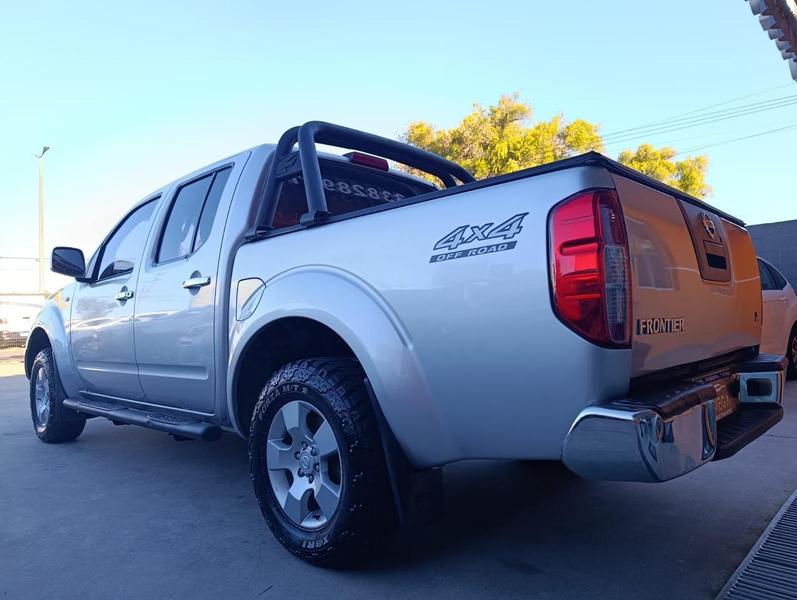Nissan Frontier Xe 2.5 X4 - foto 7