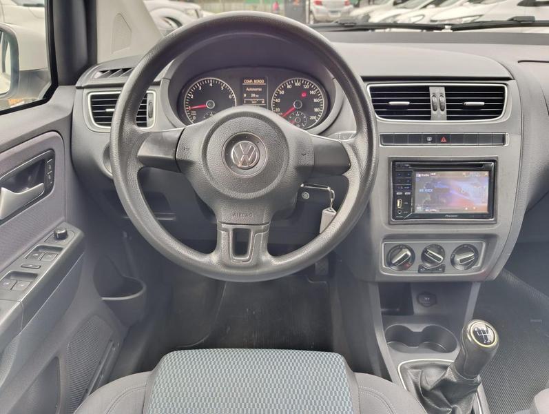 Volkswagen Fox 1.0 Mi Total Flex 8V 3P - foto 12