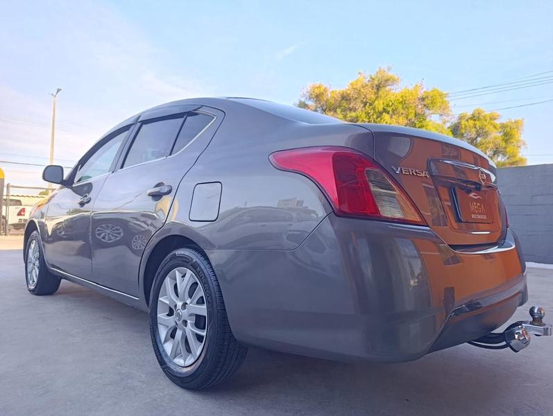 Nissan Versa 1.6 Sv - foto 5