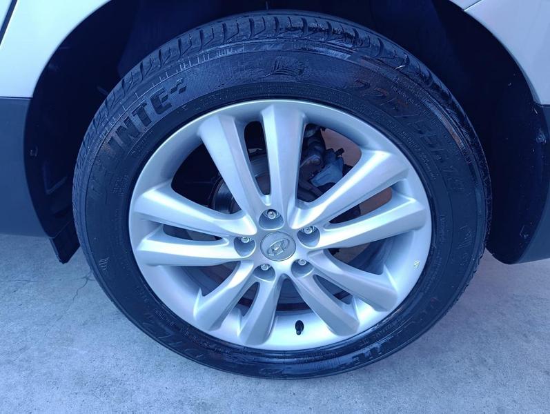 Hyundai ix35 2.0 - foto 15