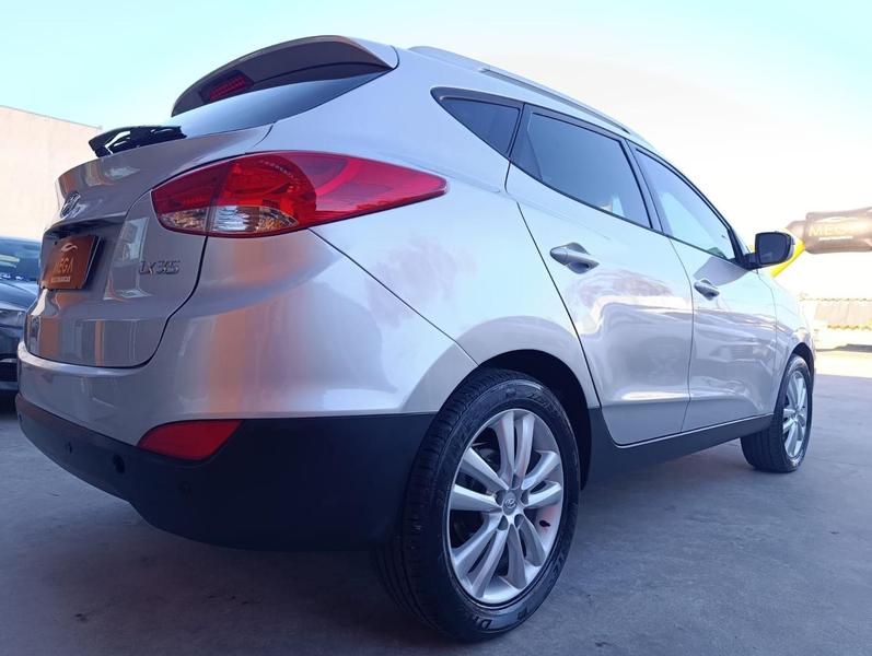 Hyundai ix35 2.0 - foto 6