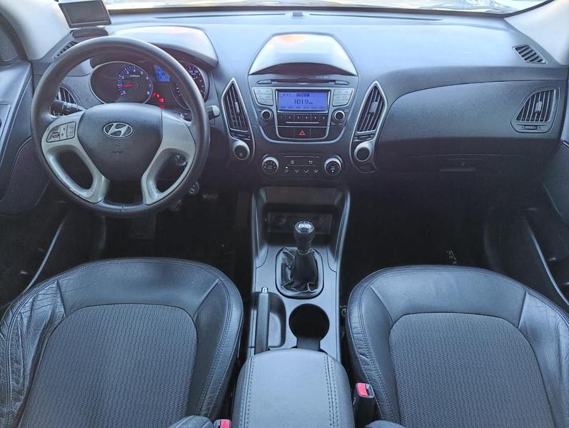 Hyundai ix35 2.0 - foto 13