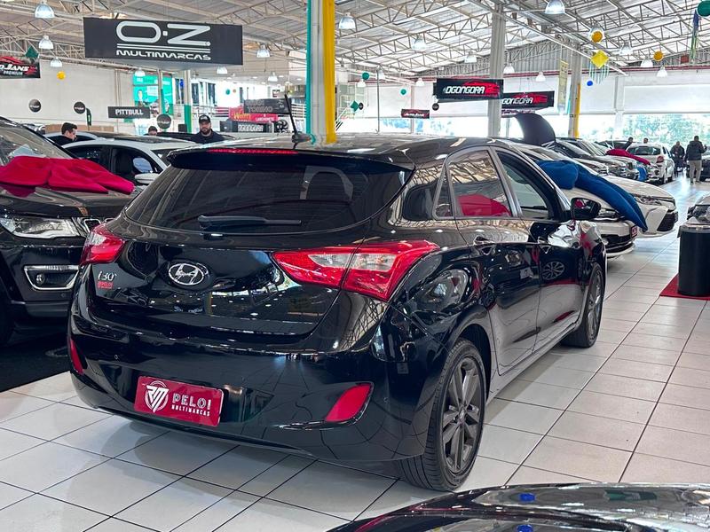 Hyundai i30 1.8 - foto 5