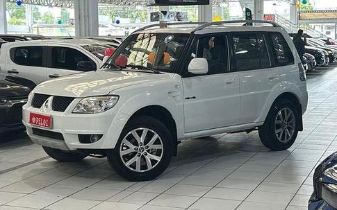 Mitsubishi Pajero 2014