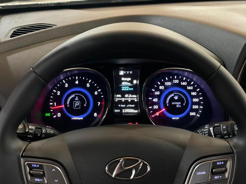 Hyundai Santa Fe V6 - foto 11