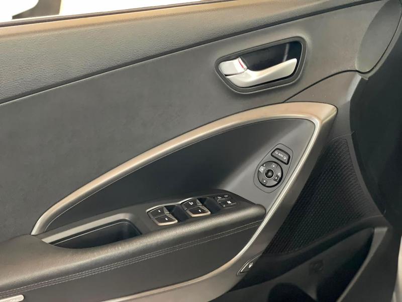 Hyundai Santa Fe V6 - foto 18