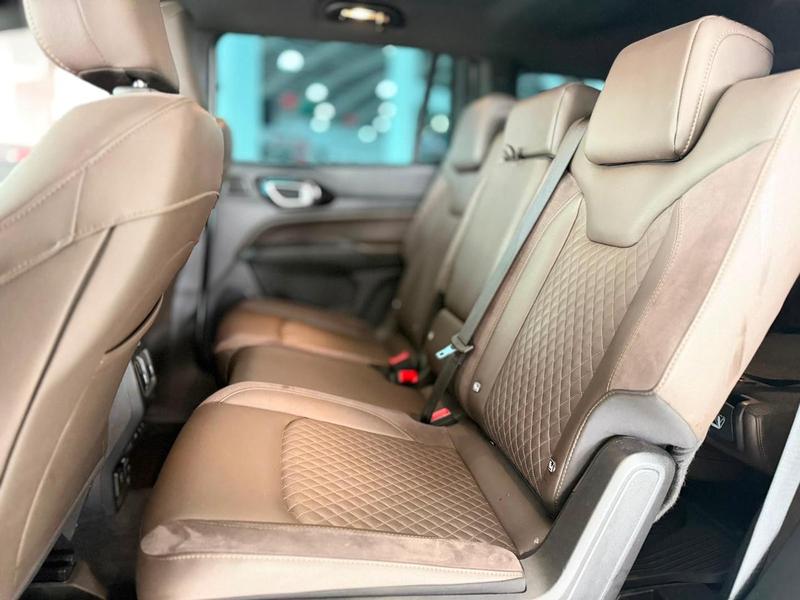 Jeep Commander Ovr T270 - foto 16