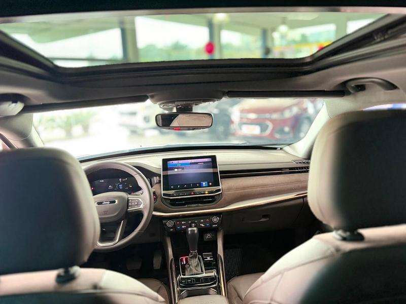 Jeep Commander Ovr T270 - foto 12
