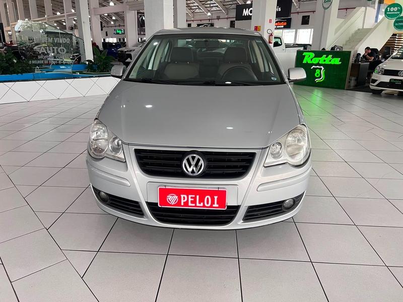 Volkswagen Polo Sedan 2.0 Comfor - foto 4