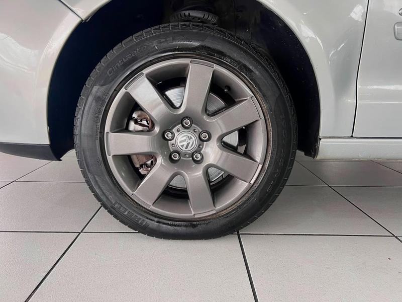 Volkswagen Polo Sedan 2.0 Comfor - foto 18