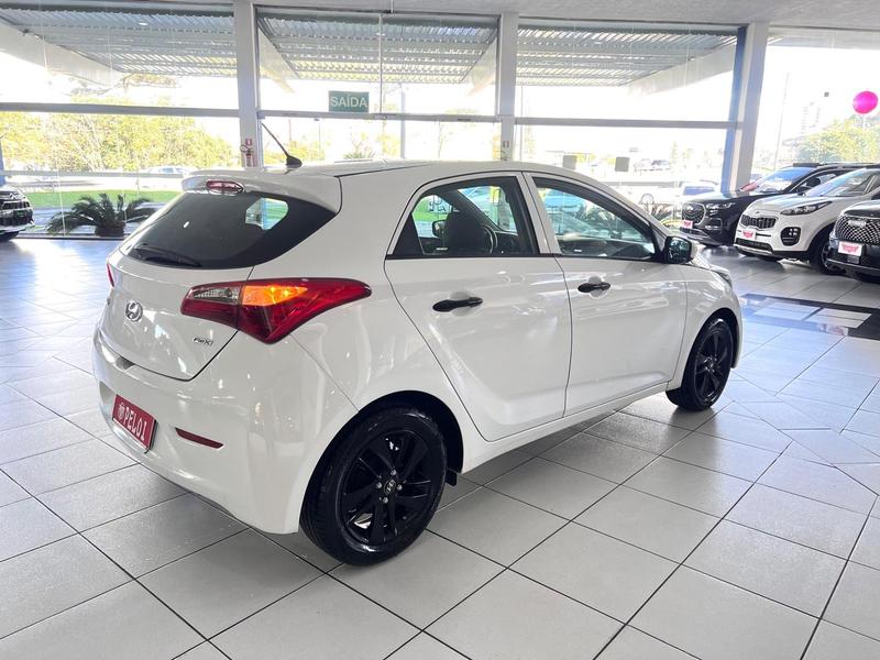 Hyundai HB20 10mt Unique - foto 9