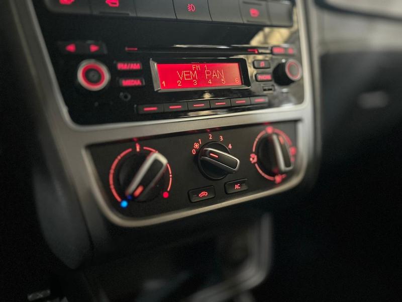 Volkswagen Gol 1.0 - foto 12