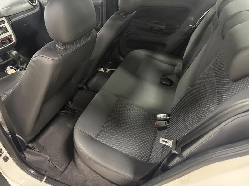 Volkswagen Voyage Comf Highli. 1.6 T.flex 8V 4P - foto 9