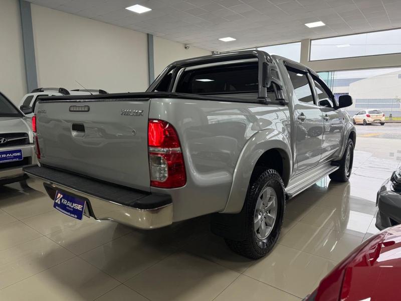 Toyota Hilux Cd Sr 4X2 2.7 16V 2.7 Flex Aut. - foto 5